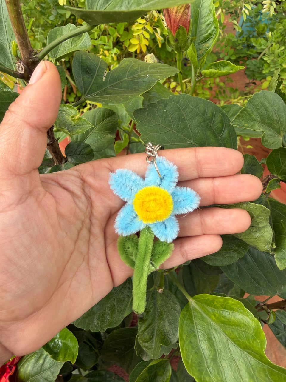 Blue Daisy Flower Keychain β Handmade Floral Bag Charm